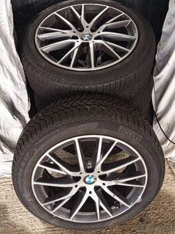 4ks original 17" BMW + zimne PIRELLI 195/55R17 - 2