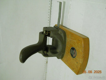 Predám staré kancelárske veci - 2