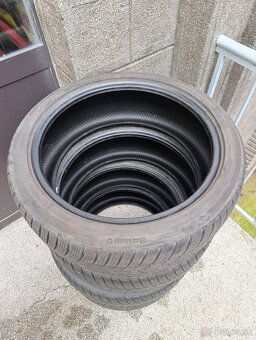 205/45 R18 - 2
