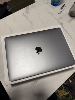 MacBook Pro 13" 2020 - 8GB RAM 256GB SSD - 2