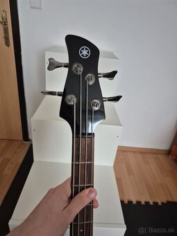 Yamaha TRBX304 elektrická basgitara + púzdro - 2