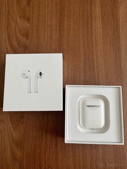 Apple sluchadla AirPods 1 Číslo modelu: A1523 - 2