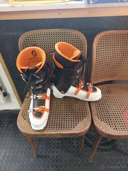 Predam skialpove lyžiarky - 2