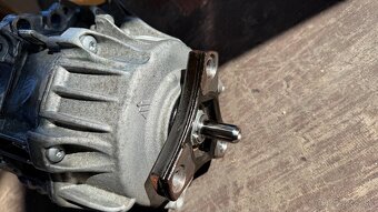 Rozvodovka Mercedes - 2