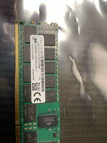 24 x 32 GB DDR4 2rx4 2400T RAM ECC - 2