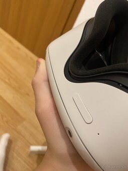 Oculus Quest 2 (128GB) - 2