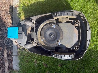 Robotická kosačka Gardena smart sileno life 1500m2 - 2