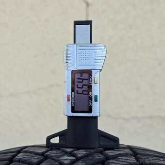 ZIMNÉ PNEUMATIKY BRIDGESTONE 215/65 R17 103H XL - 2