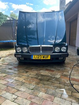 Jaguar Sovereign - 2