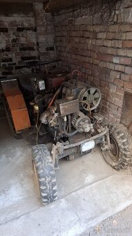Traktor / malotraktor - 2