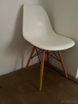 Biela stolička - 2