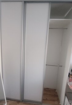 Dvere na vstavanú skriňu - 2