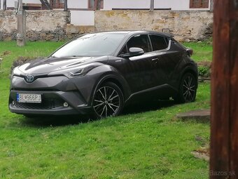 Toyota C-HR 1.8 hybrid, automat - 2