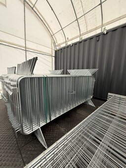 Mobilná bariéra 1,1 × 2,6 m – dočasné oplotenie - 2