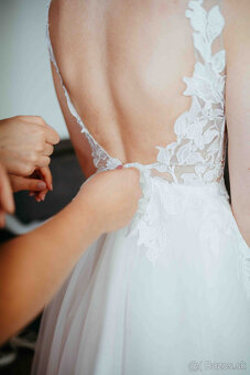 Týlové svadobné šaty - 2