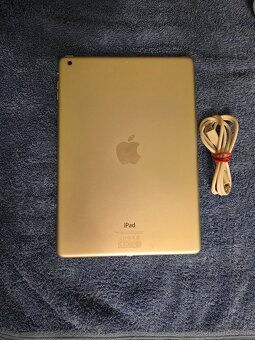 Ipad Air silver9.7 retina displej používaný plne funkčný ios - 2