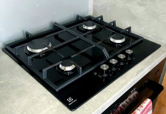 Electrolux KGG6426K plynová varná doska ZNÍŽENÁ CENA - 2