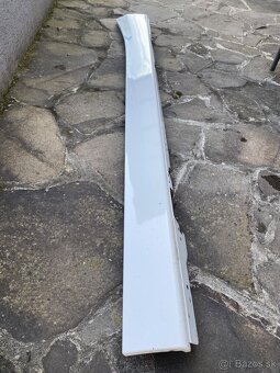 BMW 1 series F20 bocna prahova lista Lava strana - 2