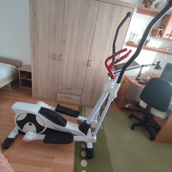Elipticky trenažér - 2