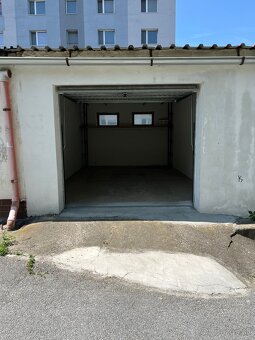 Garáž - 2