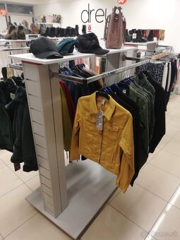 Predám nábytok do prevádzky - 2