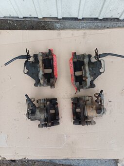 Brzdové strmene Audi A4 B5 - 2