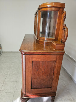 Predám starožitnú komodu v vitrínou - 2