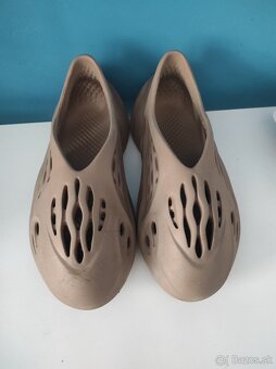 Adidas Yeezy Foam Runner - 2