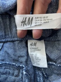 krásny H&M bledomodrý oblek veľ.104/110 - top stav - 2
