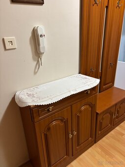 Predám predsieňovú vešiakovú skriňovú súpravu. - 2