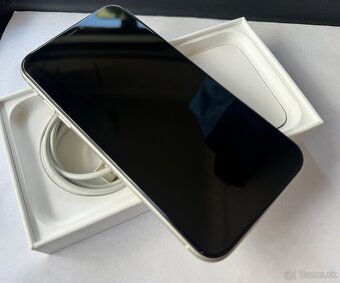 Predám iPhone 11 64GB White -Top stav -Komplet bal. - 2