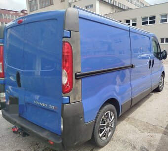 Opel vivaro 2.0 84kw - 2