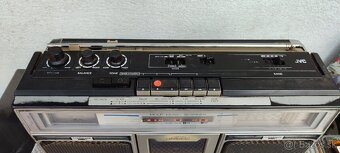 Radiomagnetofon JVC - 2