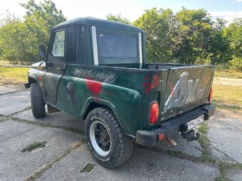 Uaz Tigr Pick Up - 2