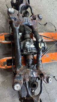 Zadná Nápravnica Passat B5.5 4x4 - 2