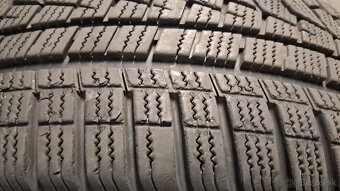 Predám 4ks jazdené zimné 225/60r17-99H Hankook - 2