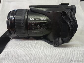Casio exilim - 2
