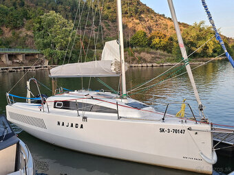 Predám kajutovú plachetnicu - 2