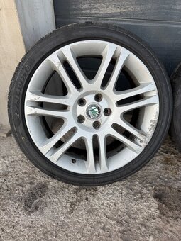 Predám elektróny 5x112 225/40 R18 Themisto - 2