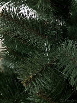 Nový umelý vianočný stromček - 2