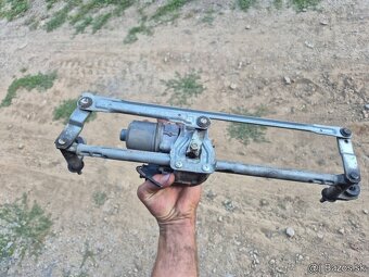 Predám mechanizmus predných stieračov pre Škoda Octavia II 2 - 2