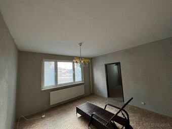 slnečný 3-izbový byt s loggiou s krásnym výhľadom 65m2 - 2