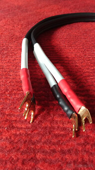 Predám jumpre/reprokáble - 60cm dlhé, s Y - vidličkami. - 2