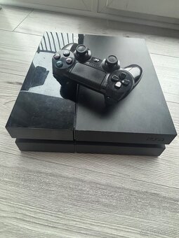 PS4 na náhradné diely - 2