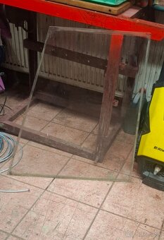 Sklo do dverí Zetor - 2