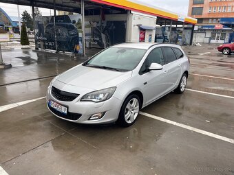 Opel Astra J 1.7Cdti r.v.2011 - 2
