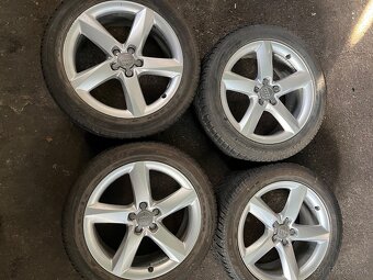 Zimna sada Audi 235/50R19 - 2