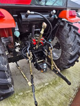 Traktor z čelným nakladačom 50PS - 2