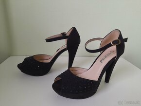 TULIPANO sandálové lodičky – čierne semišové (top stav) - 2