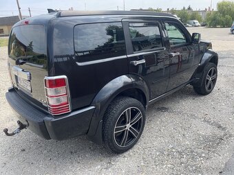 DODGE NITRO 2.8 R/T A/T - 2